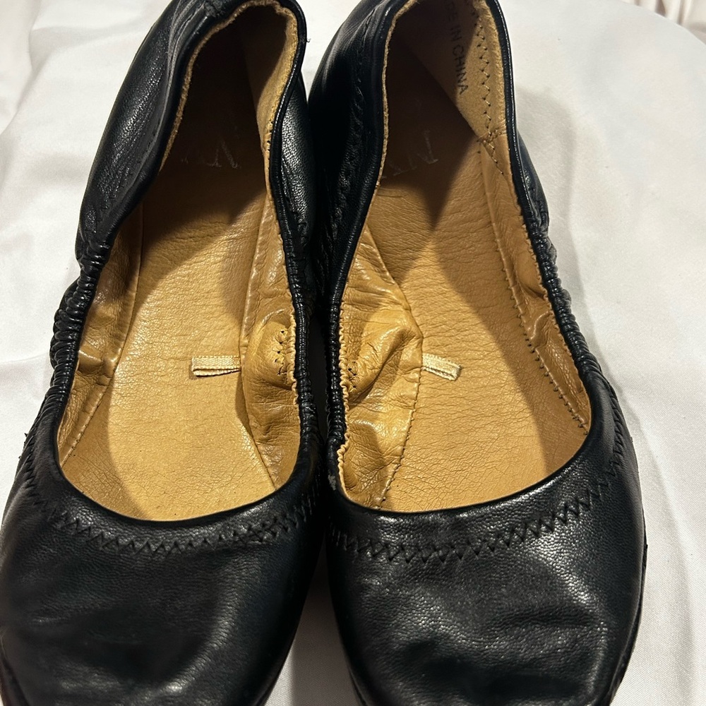 New York & Company Black Flats Classic Design